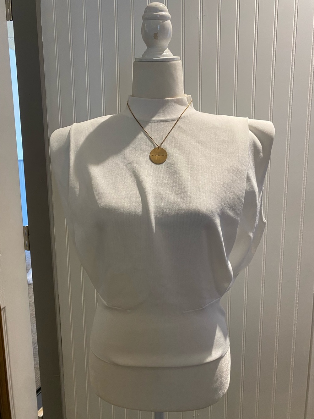 Zara White Structured Shoulder Tank Top